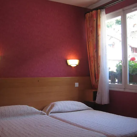 Hotel - Restaurant - Bar - Le Sapin Fleuri